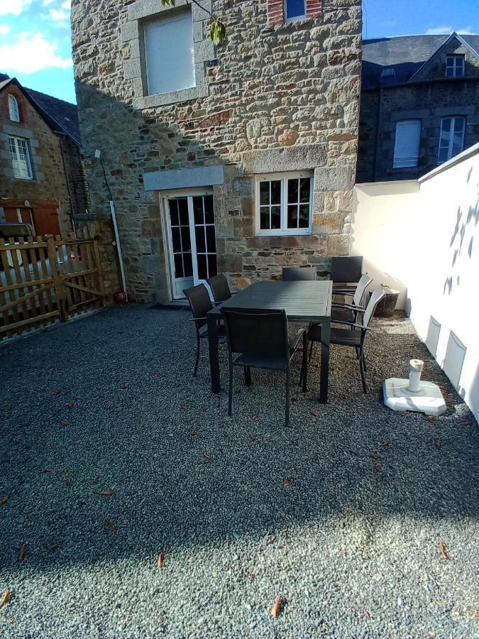 Gite Montoise Genets Exterior photo
