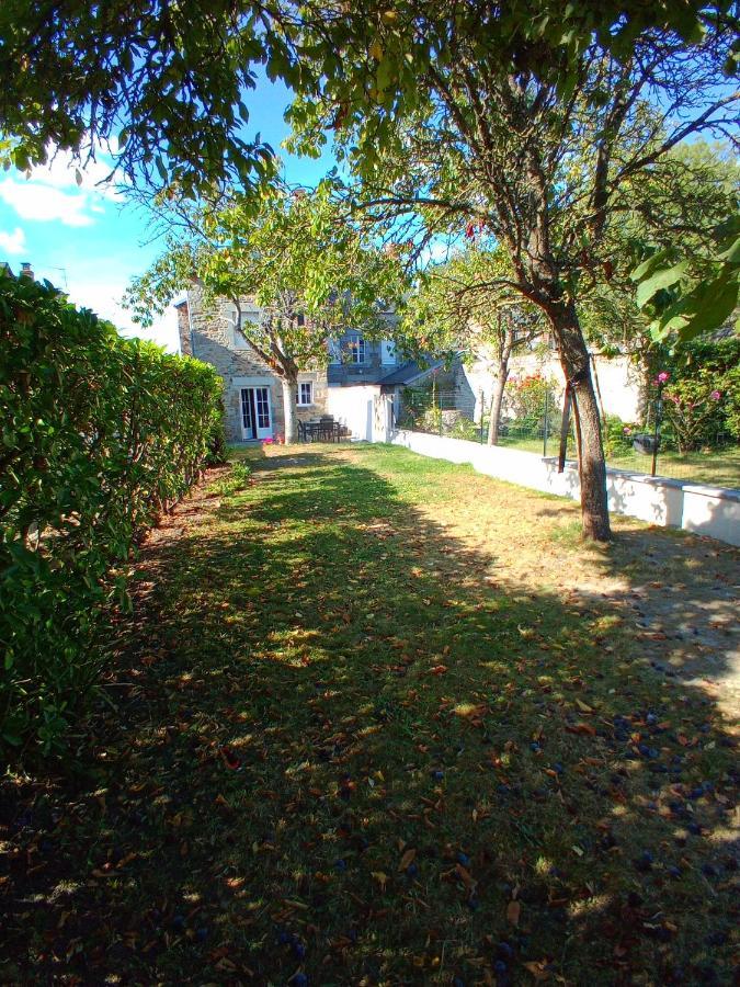 Gite Montoise Genets Exterior photo