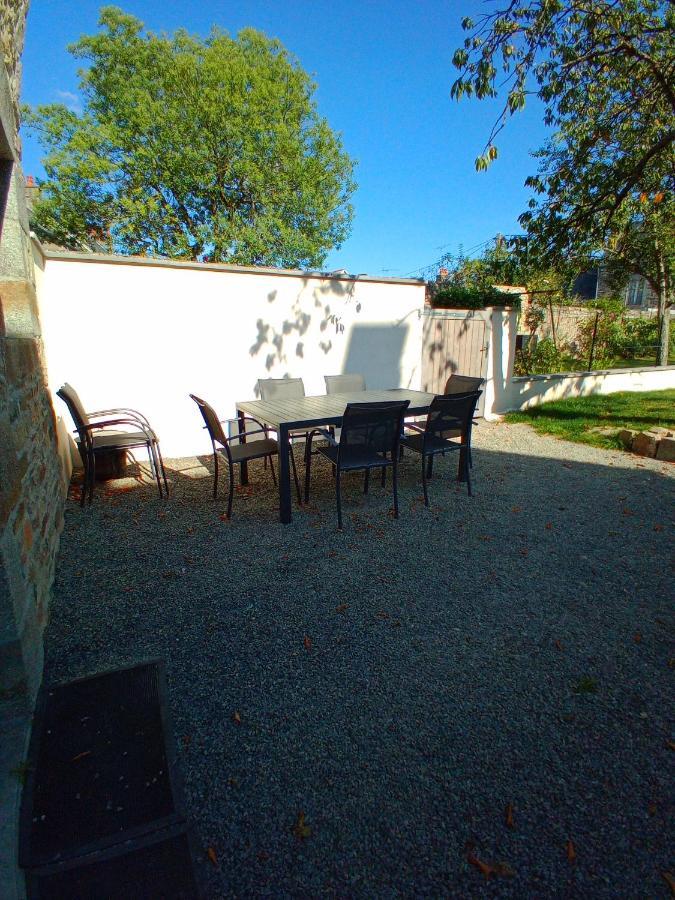 Gite Montoise Genets Exterior photo
